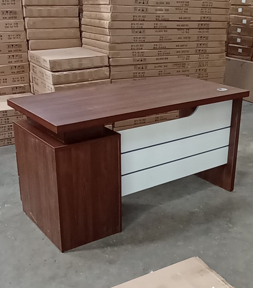 1.4 Meters executive office desk