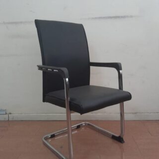 Executive Leather Visitor's Seat