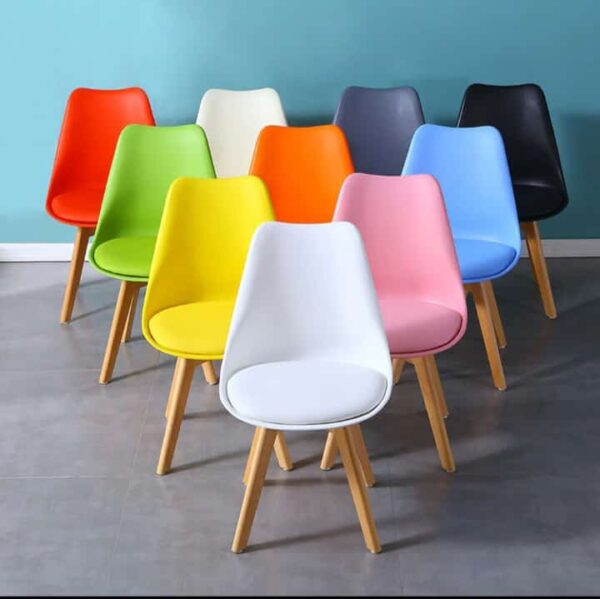 Modern Simple Solid Wood Plastic Cafe Chairs