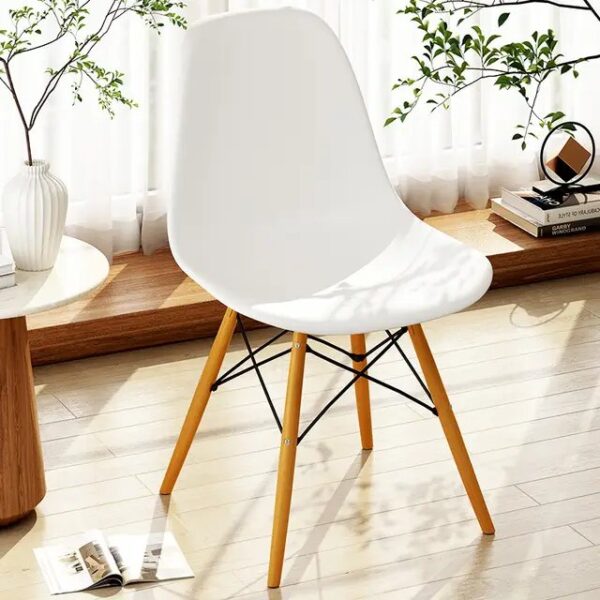 Commercial Lounge/Restaurant Eames Plastic Chairs