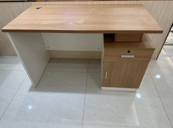 1.2M Advanced Office Desk