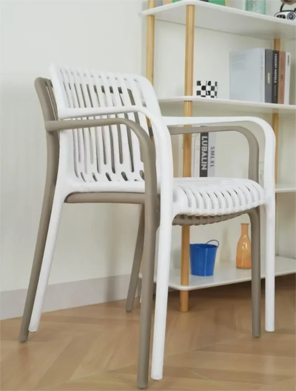 Stackable Pega Bistro Chair