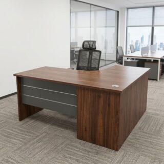 1.6M Corner Office Desk with 1.6m × 1.2m layout